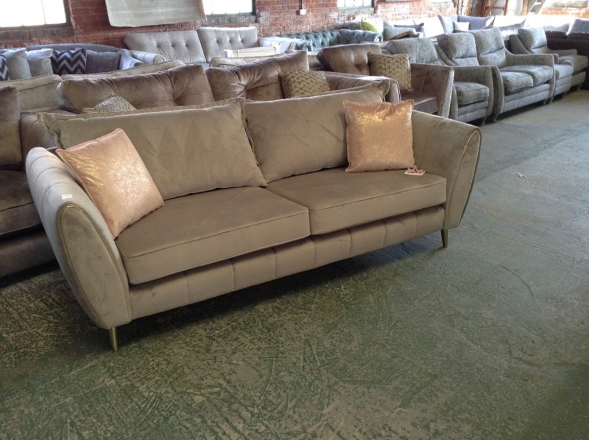 GREY SADDLE LARGE 3 SEATER SOFA (HH8691552-59)