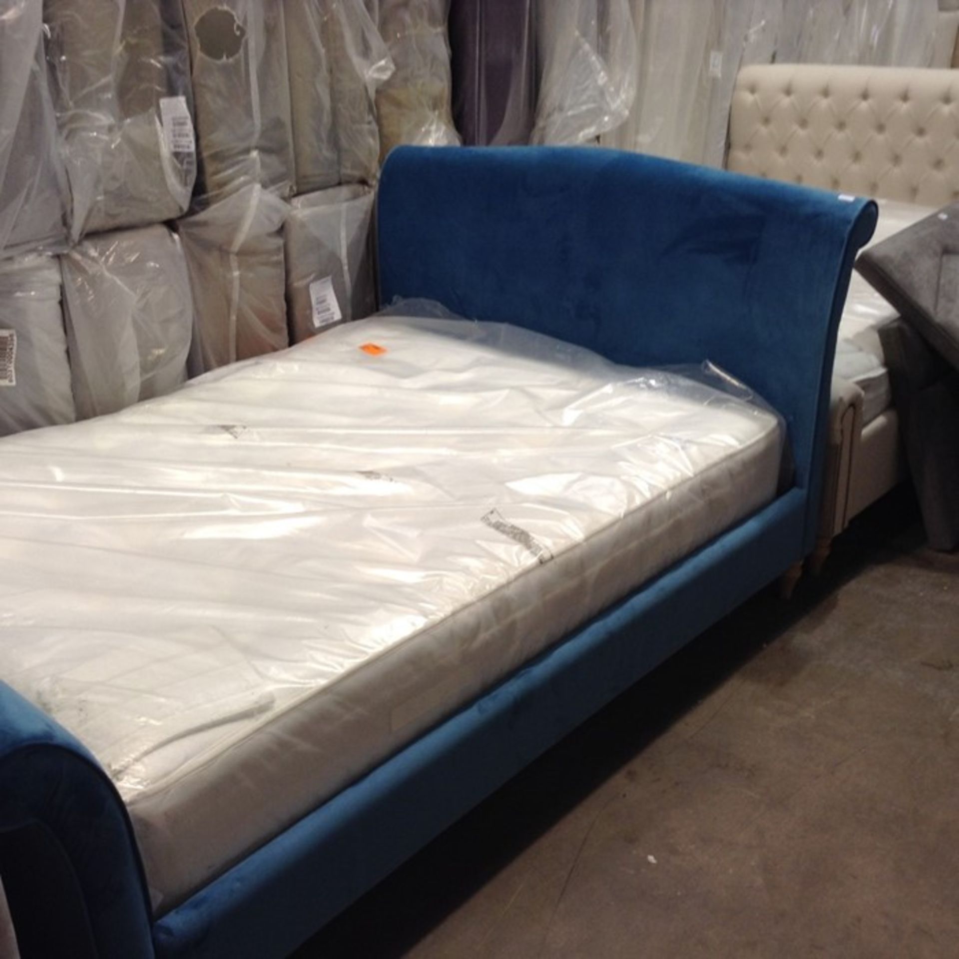 TEAL UPHOLSTERED KING SIZE BED FRAME (KO10)