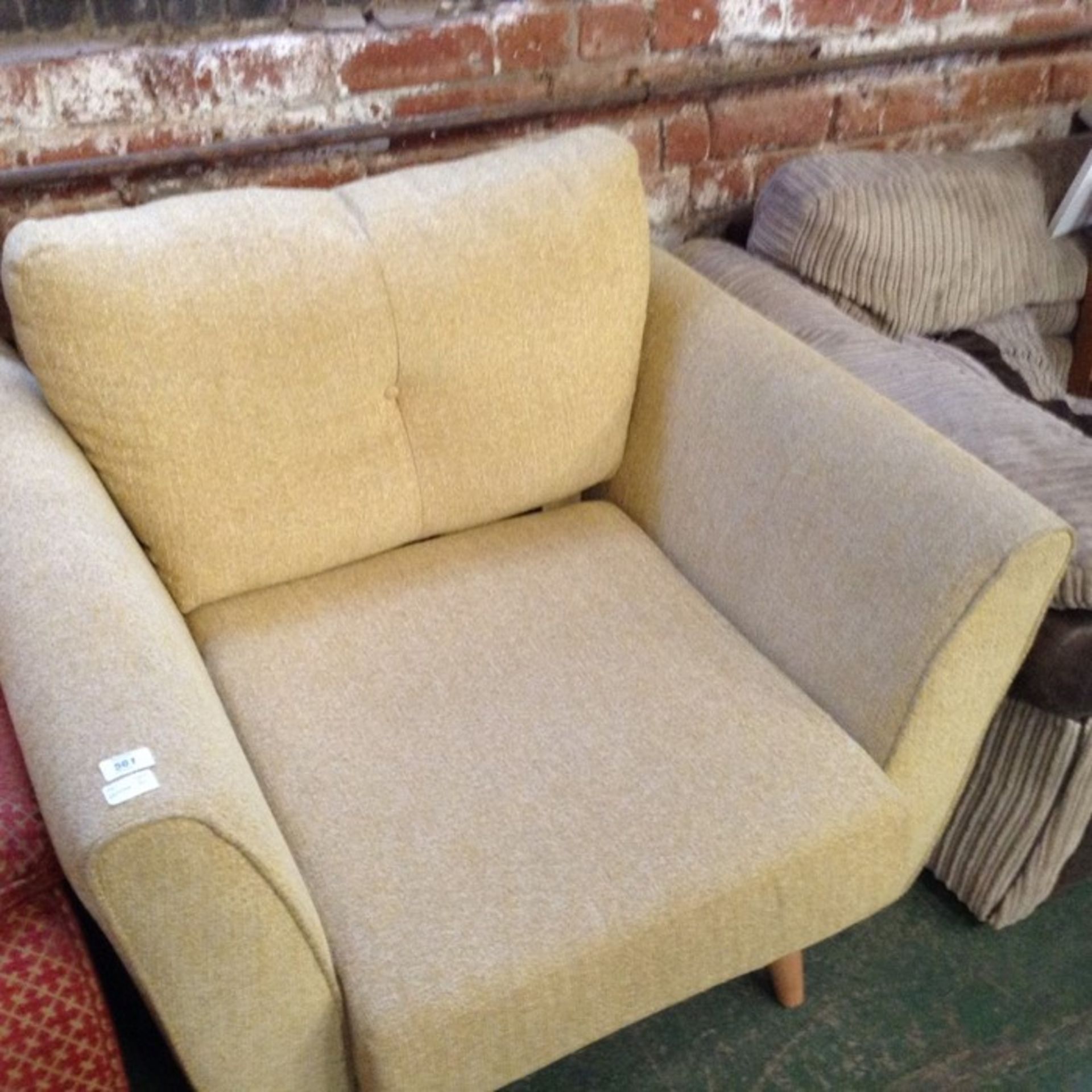 YELLOW PATTERNED FABRIC CHAIR (HH10-663758/30)