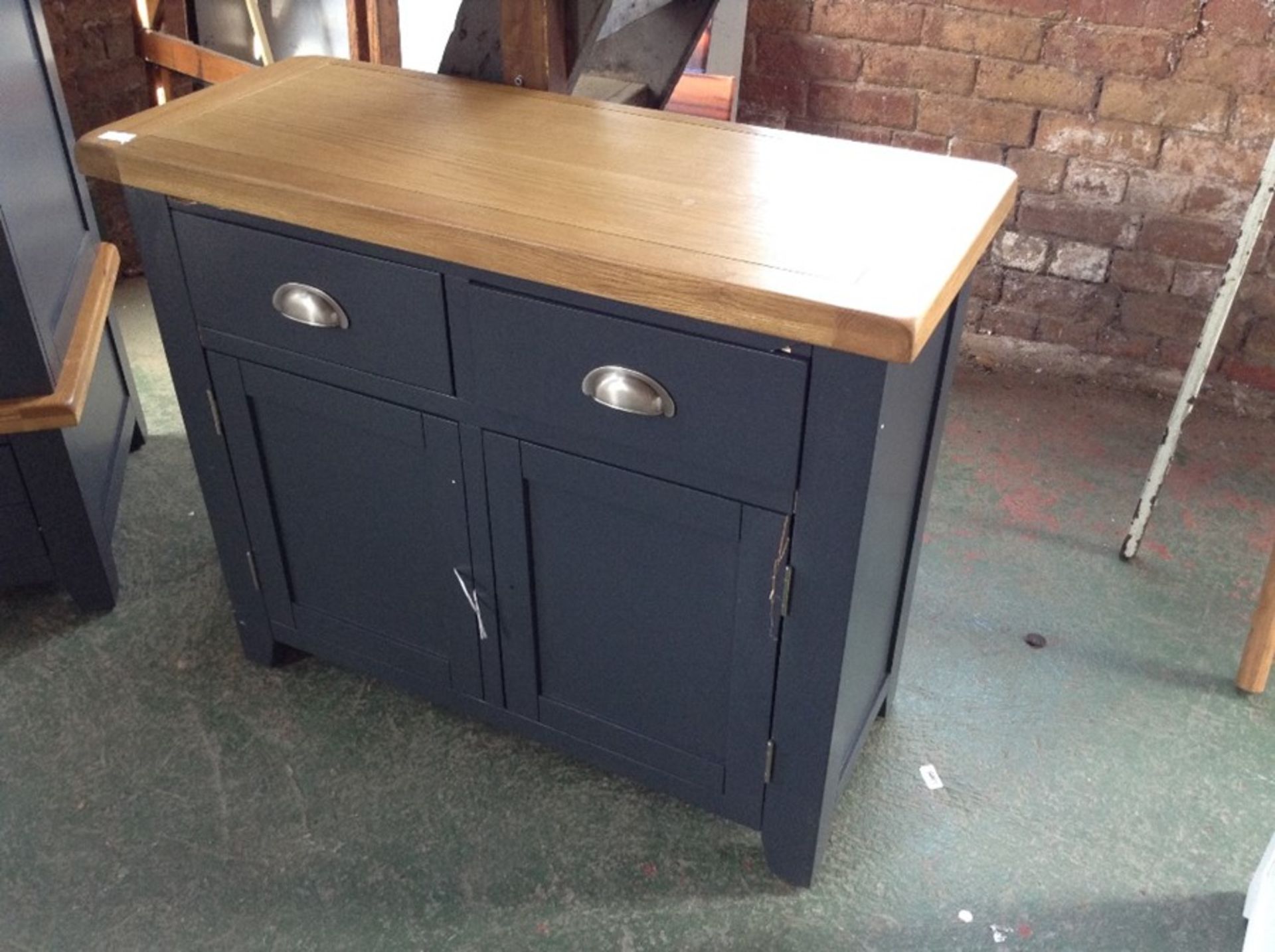 Hampshire Blue Painted Oak 2 Door Small Sideboard - Image 3 of 3