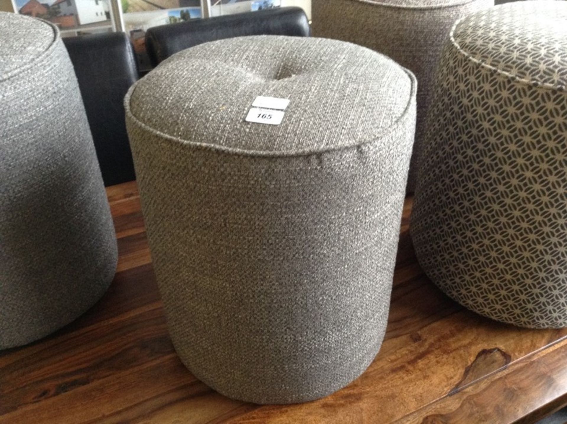 GREY PATTERN ROUND FOOTSTOOL (HH11-15G)