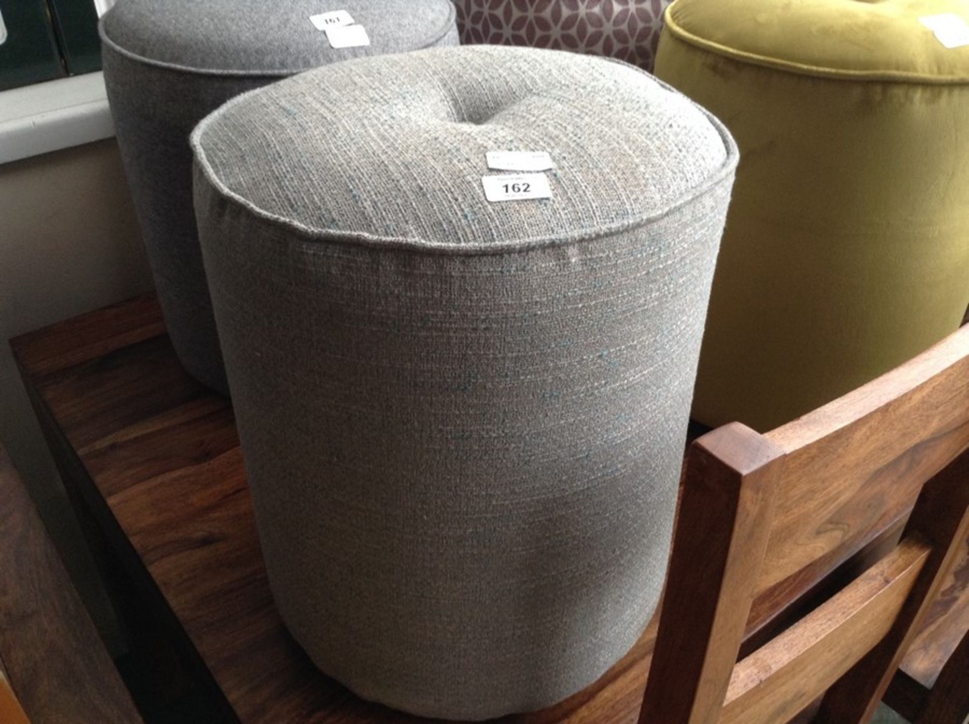 GREY PATTERN ROUND FOOTSTOOL (HH11-15D)