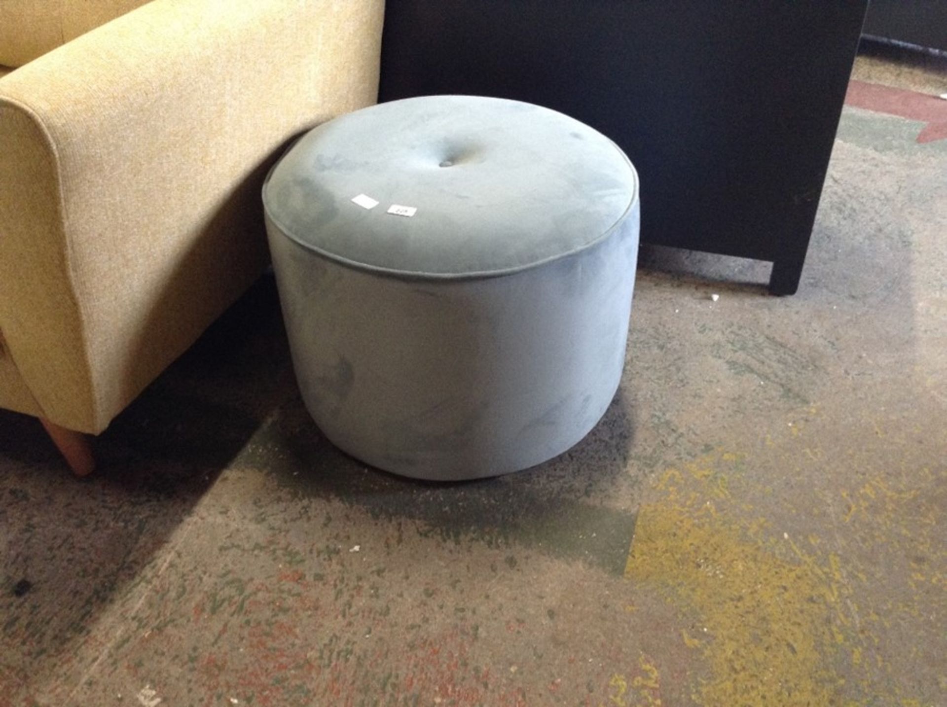 ROUND FOOTSTOOL (HH11-16)