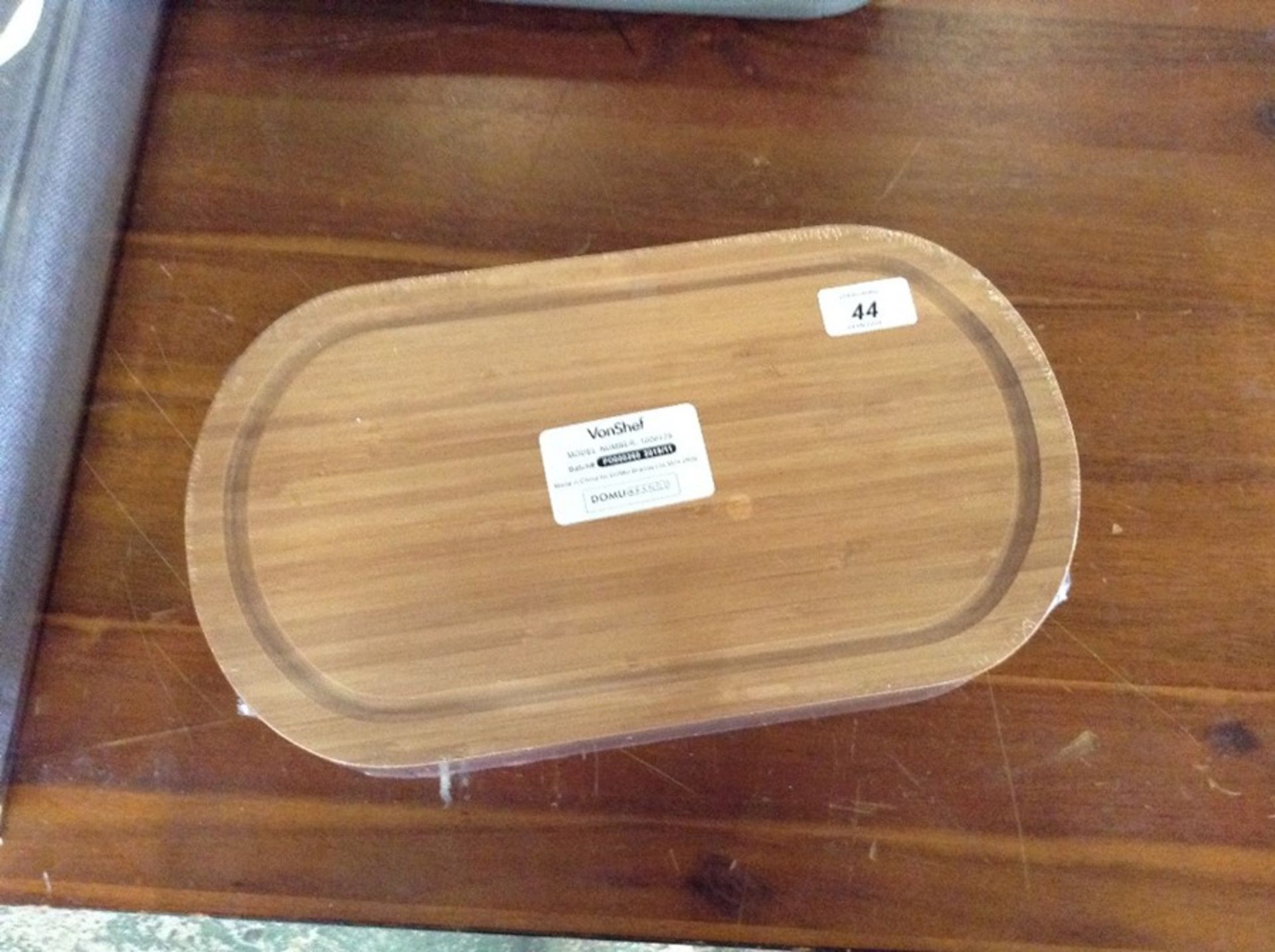 WOODEN CHOPPING BOARD