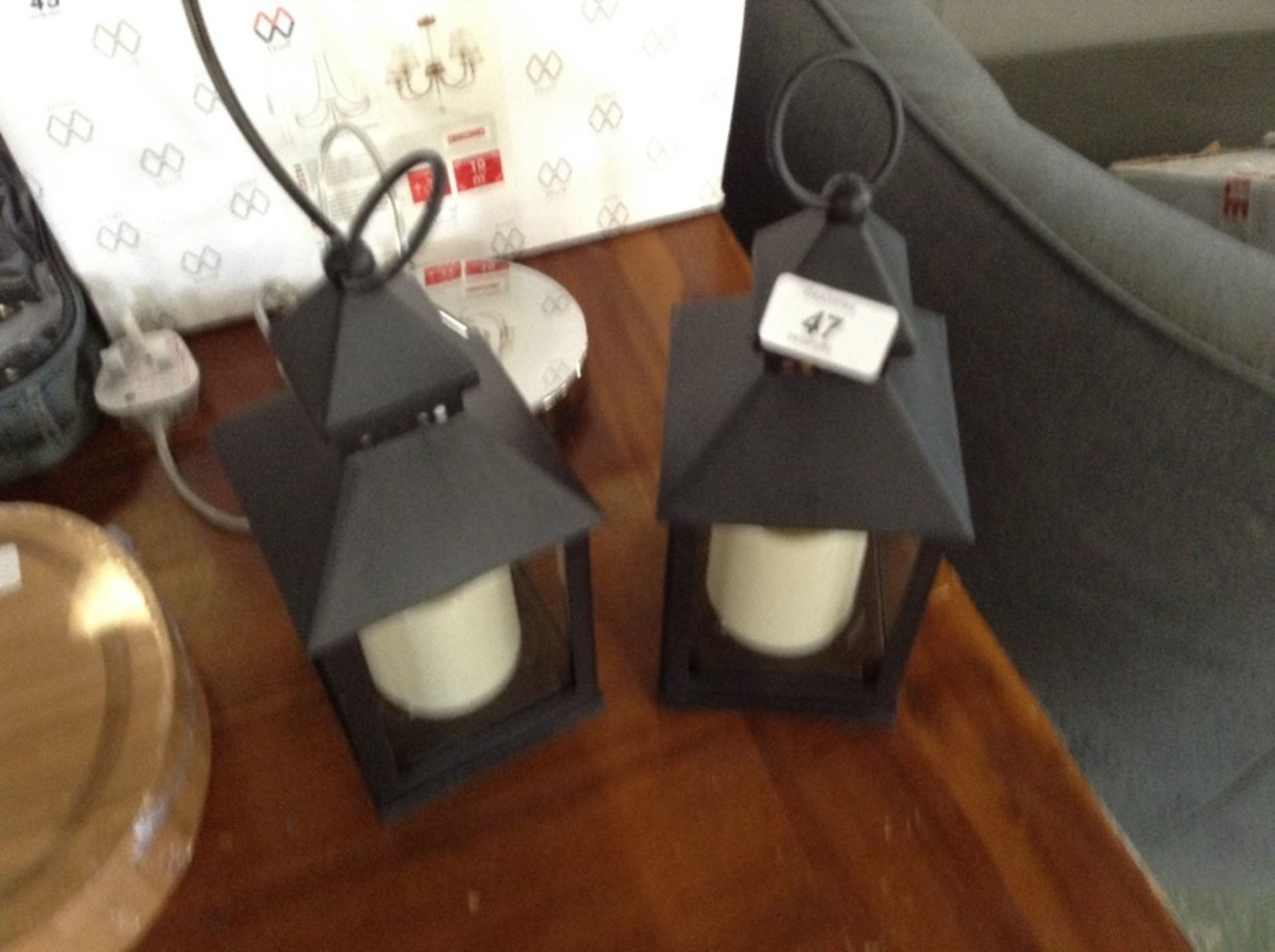 PAIR OF LIGHTS