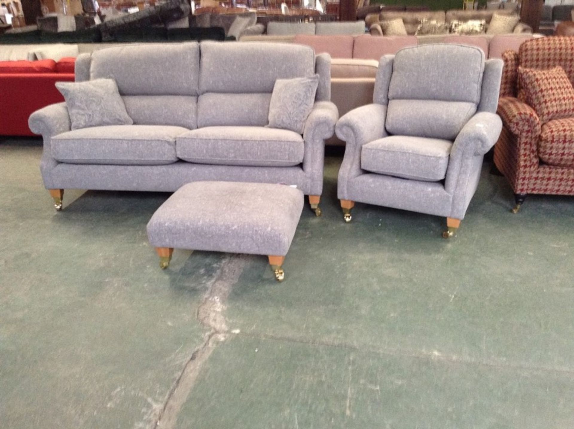 GREY PATTERNED HIGH BACK 3 SEATER SOFA CHAIR ANDFO