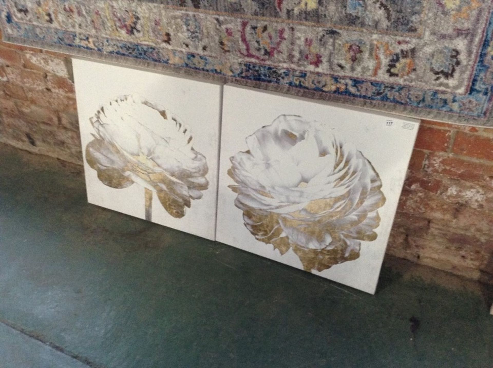 Oliver Gal,'White and Gold Light Floral' 2 Piece Graphic Art Print Set on Wrapped Canvas RRP £169.