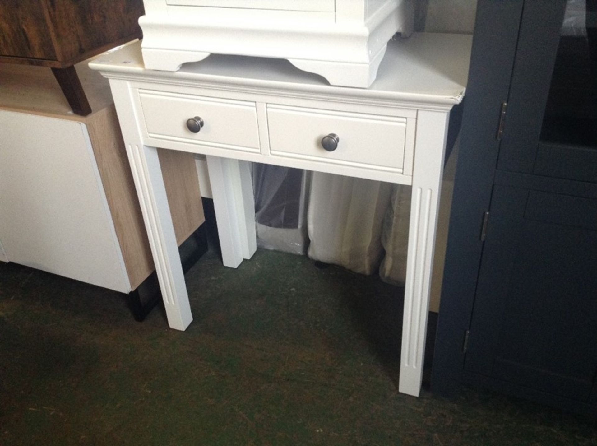 Banbury White Painted Dressing Table (DAMAGED)(BP-DT-W-E79)