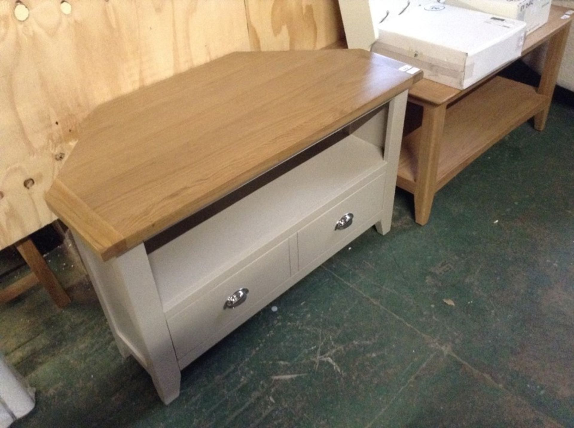 Chester Grey Painted Oak Corner TV Unit(NC-CTV-PT-E67)