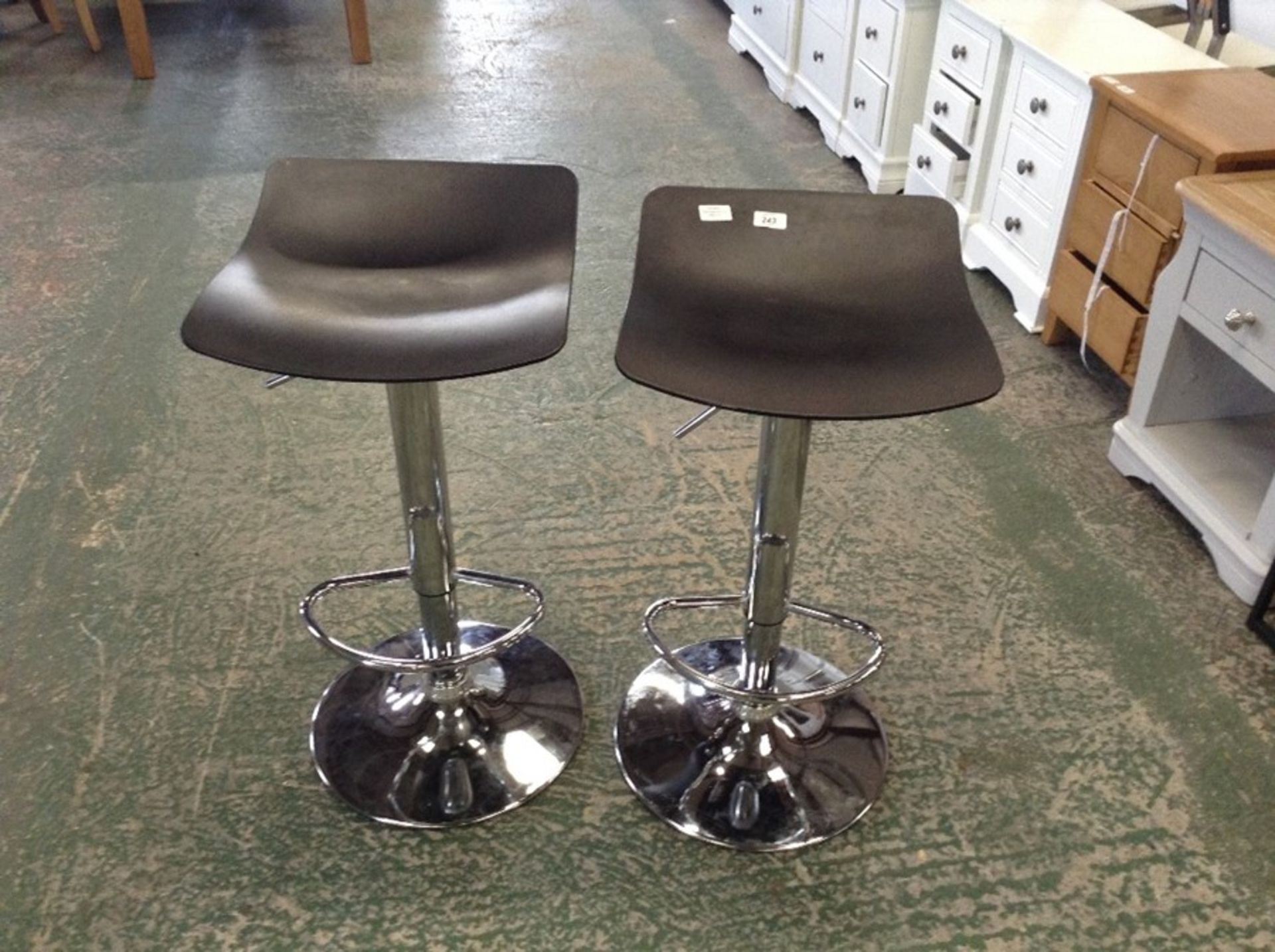 | x1 | Set of 2 Kudo Adjustable Barstools, Grey| RRP £99 | MAD-BARKUD001GRY-UK |