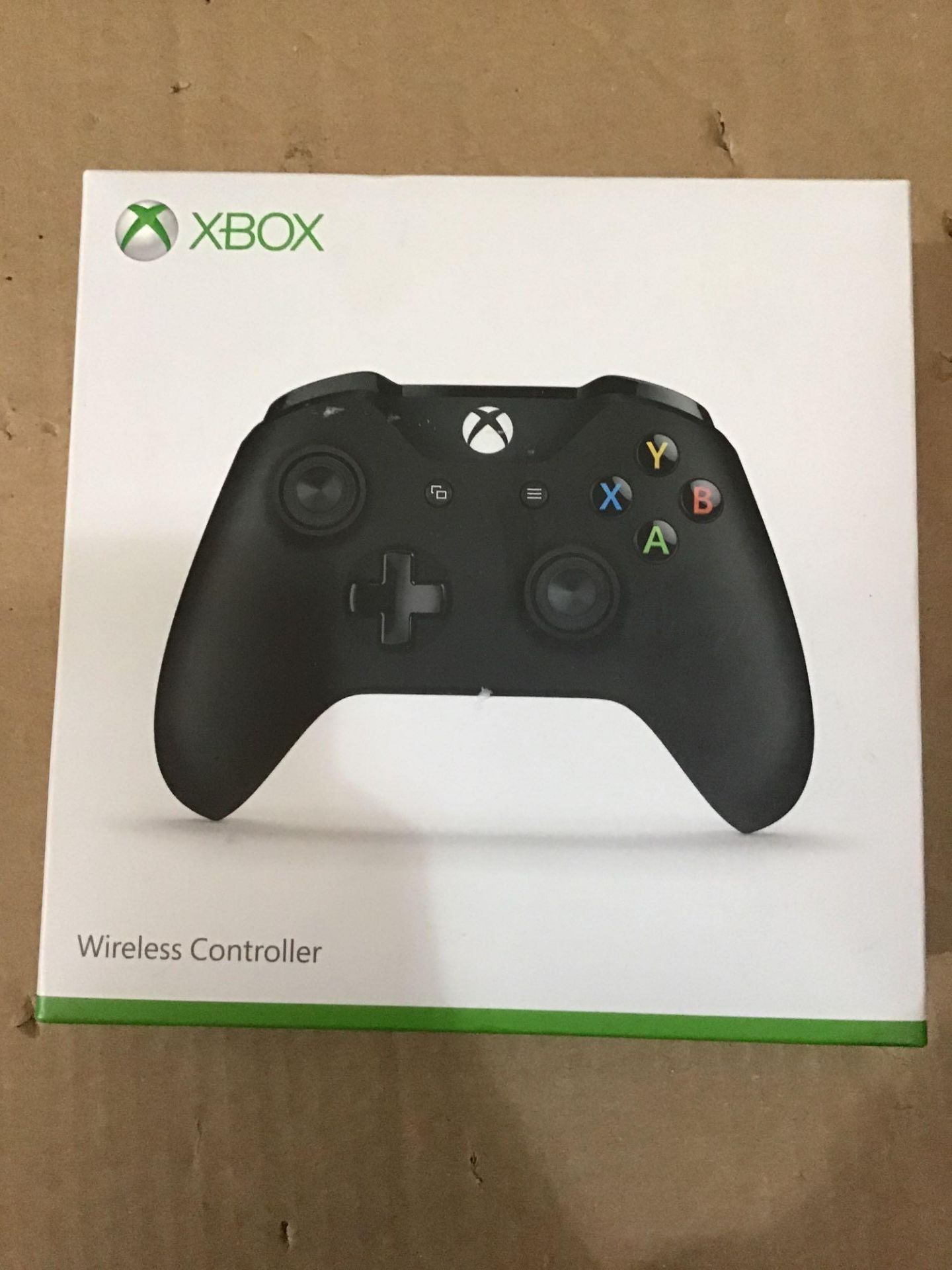 Official Xbox One Wireless Controller 3.5mm - Black - £44.99 RRP - Image 3 of 5