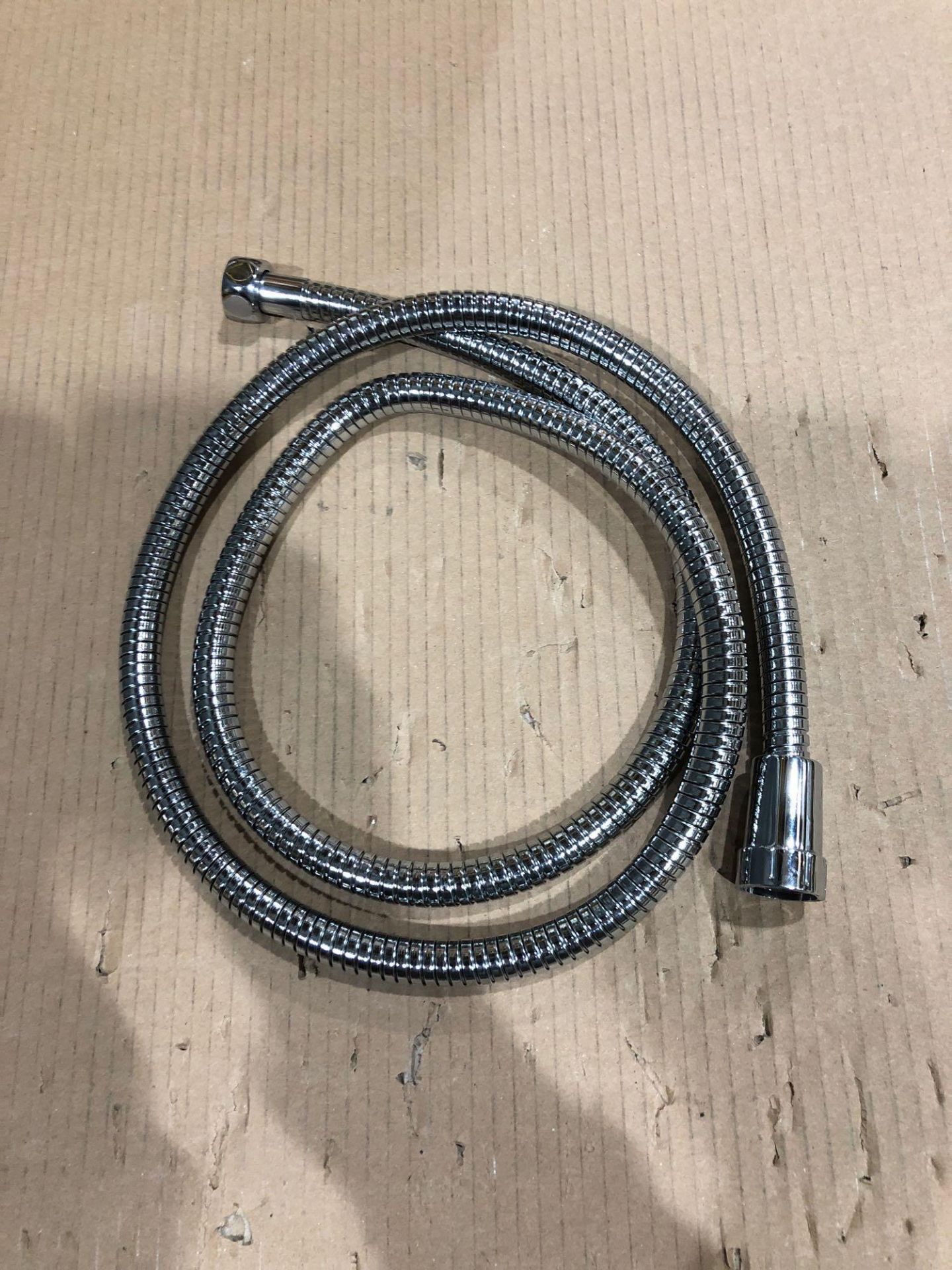 Argos Home Extendable 2m Stainless Steel Shower Hose £10.00 RRP - Image 2 of 5