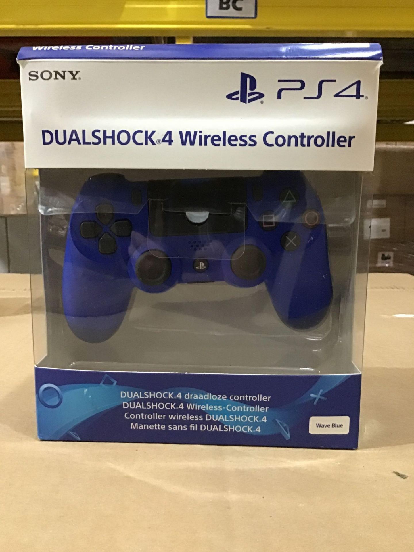 Sony DualShock 4 Wave Blue Wireless Controller | PlayStation 4 £49.99 RRP - Image 2 of 5