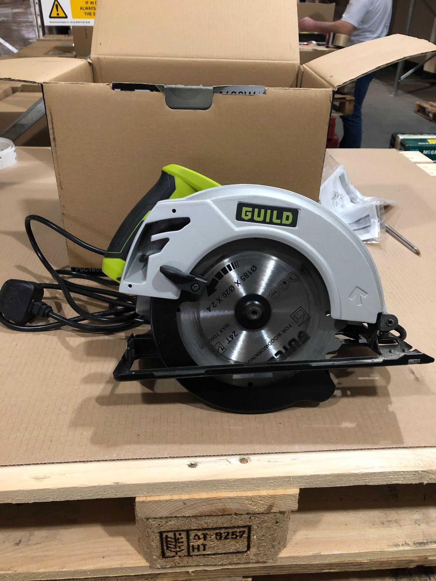 Guild 185mm Circular Saw - 1400W PSC185G £50.00 RRP - Image 2 of 6