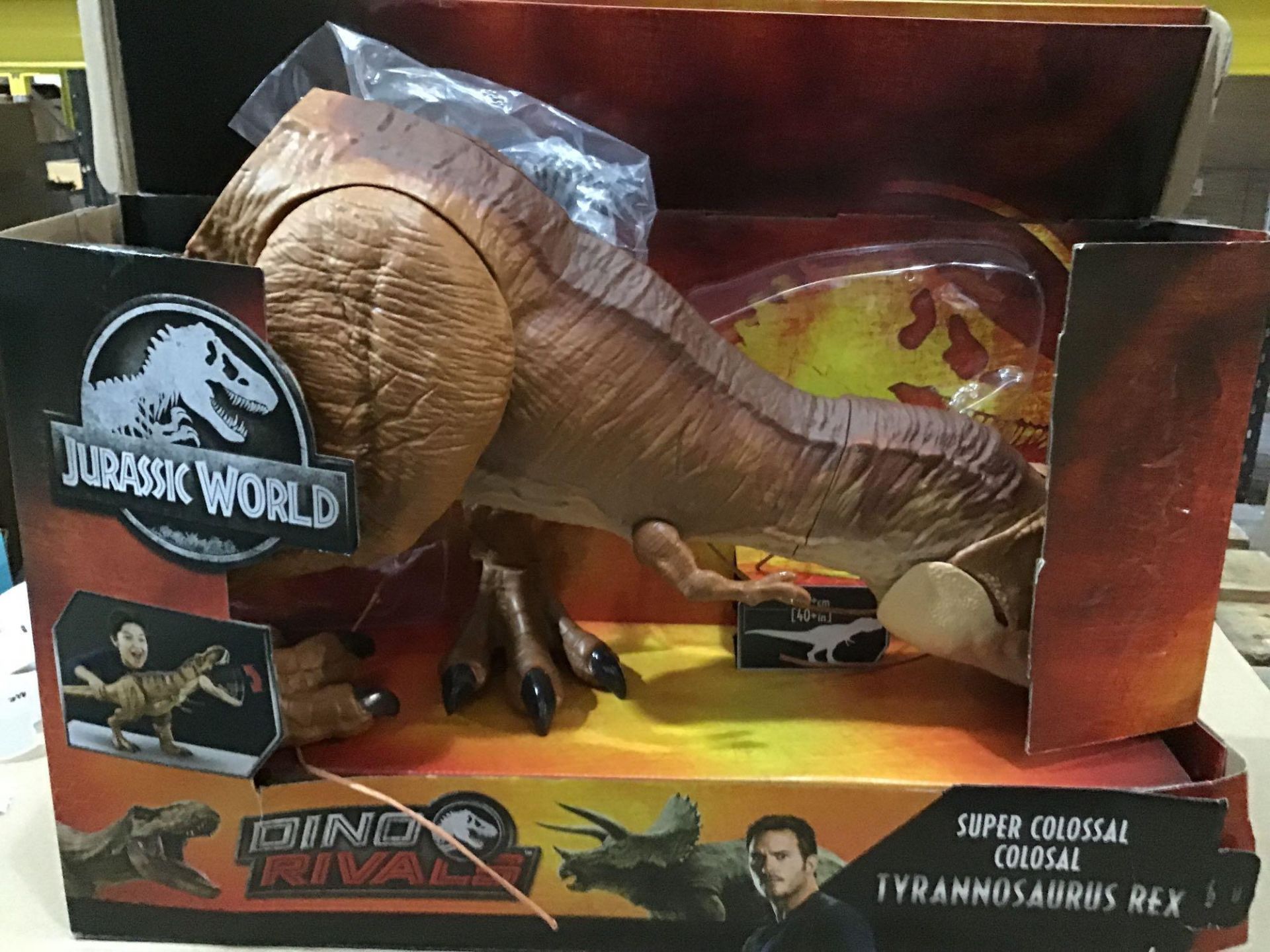 Jurassic World Dino Rivals Bite and Fight Tyrannosaurus Rex, £29.99 RRP - Image 2 of 5