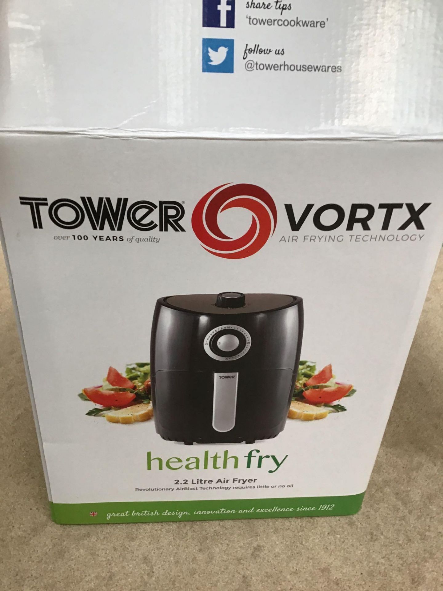 Tower T17023 Compact Air Fryer, £44.99 RRP - Image 2 of 5