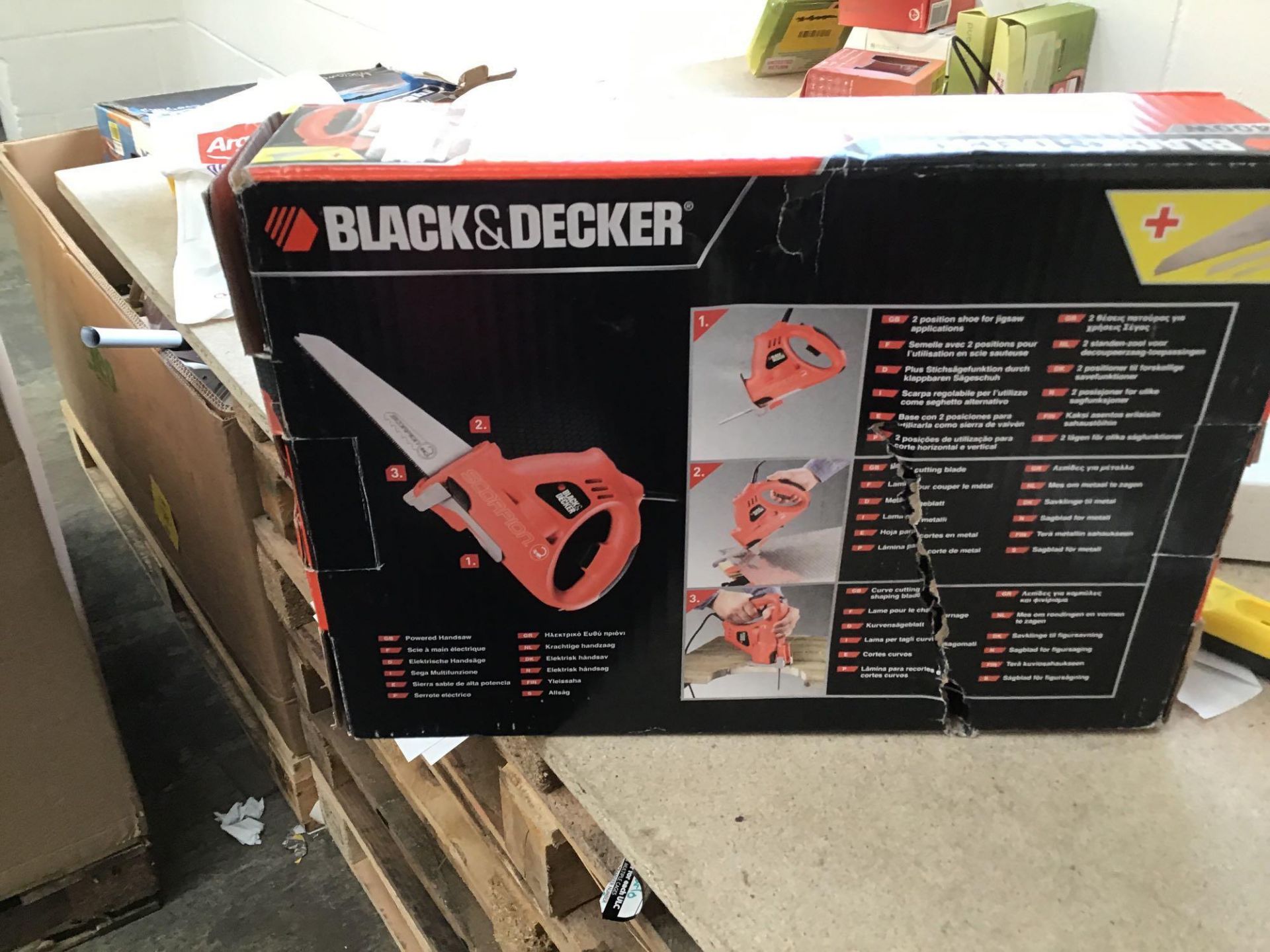 Black + Decker Scorpion Multifunction Saw - 400W, £50.00 RRP - Image 2 of 6