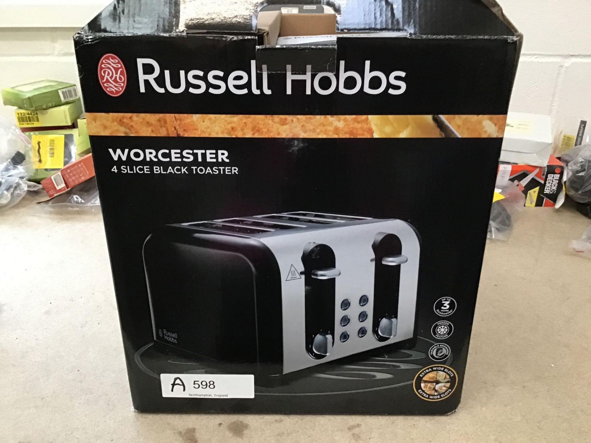 Russell Hobbs 22407 Worcester 4 Slice Toaster - Black - £24.99 RRP - Image 2 of 6