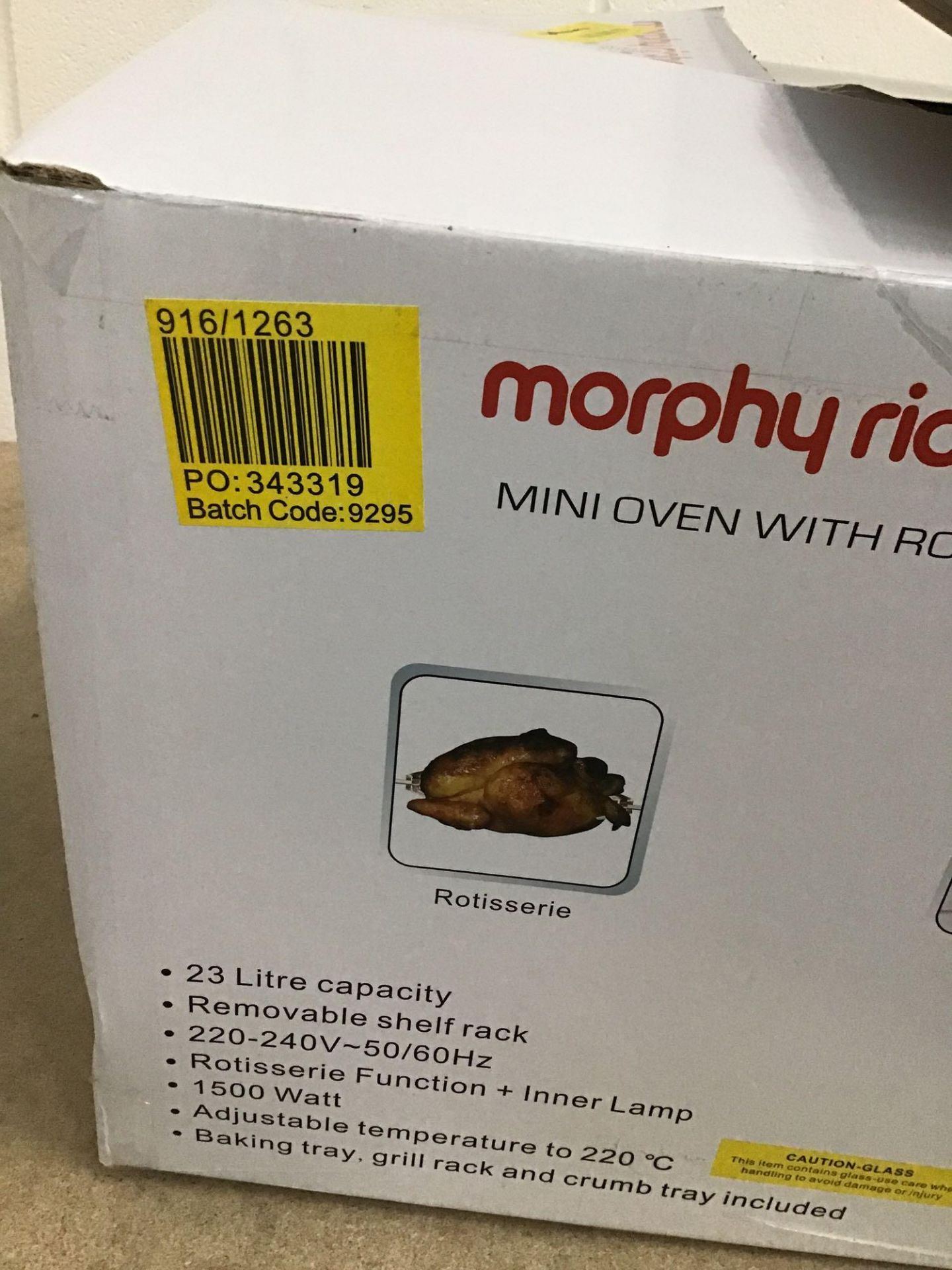 Morphy Richards 23L Rotisserie Mini Oven with Light - £84.99 RRP - Image 3 of 5