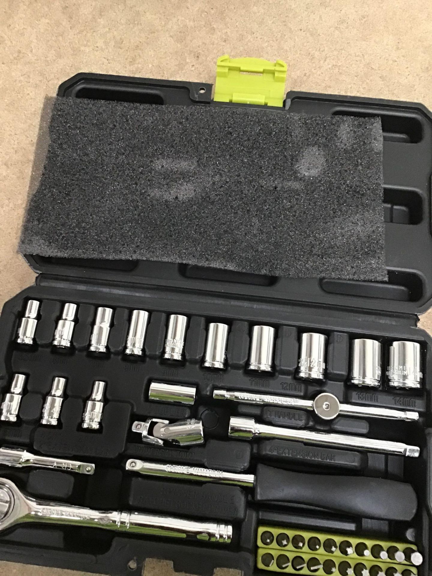 Guild 40 Piece 1/4 Inch Drive Socket Set 618/6667 £25.00 RRP - Image 2 of 5