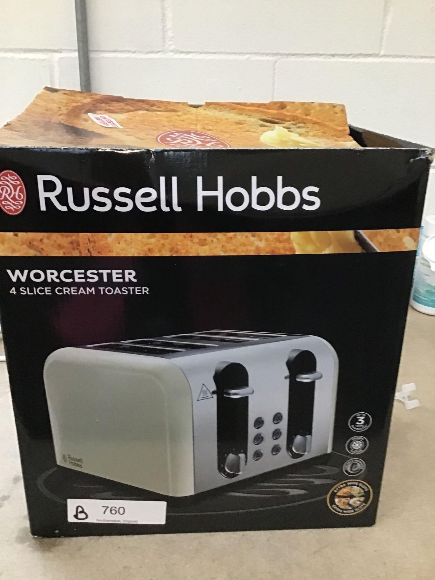 Russell Hobbs 22408 Worcester 4 Slice Toaster - Cream - £29.99 RRP - Image 2 of 6