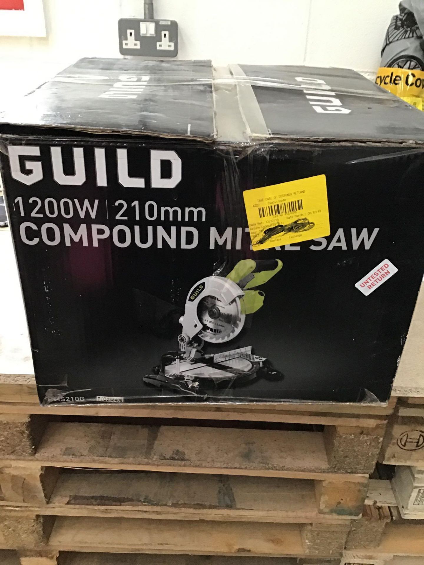 Guild 210mm Compound Mitre Saw - 1200W 459/8707 £70.00 RRP - Image 2 of 5