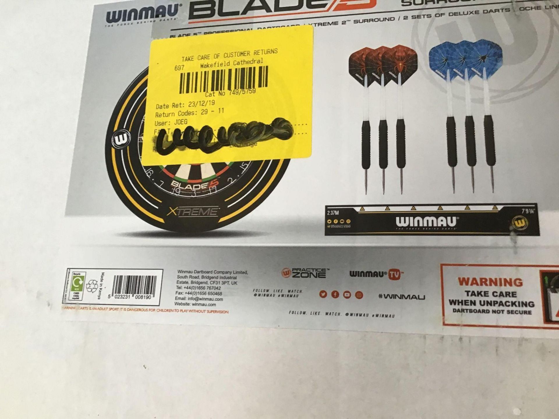 Winmau Blade 5 Board and Xtreme Surround Set 749/5759 £44.99 RRP - Image 3 of 5