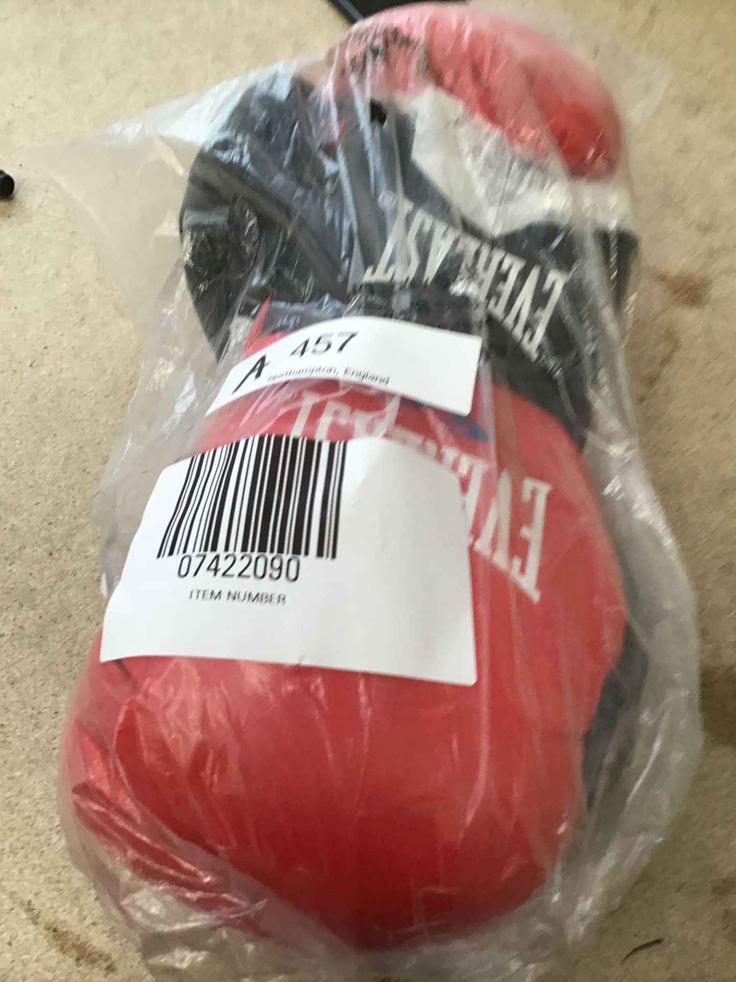 Everlast 14oz Leather Boxing Gloves, £29.99 RRP - Image 4 of 6