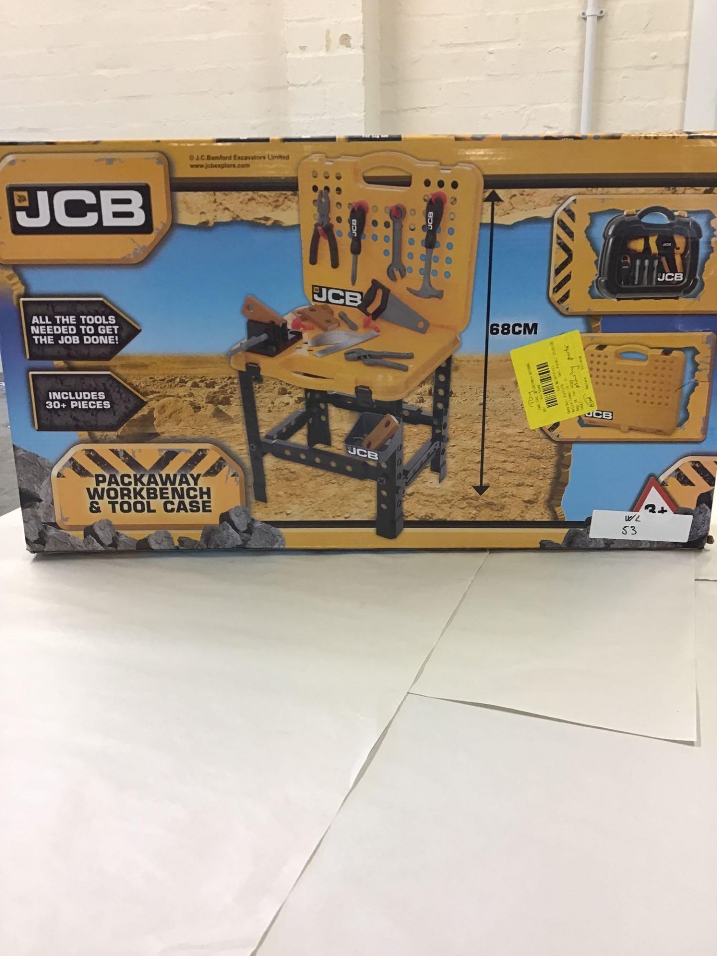 JCB Workbench and Tool Case Playset, £20.00 RRP - Image 3 of 4