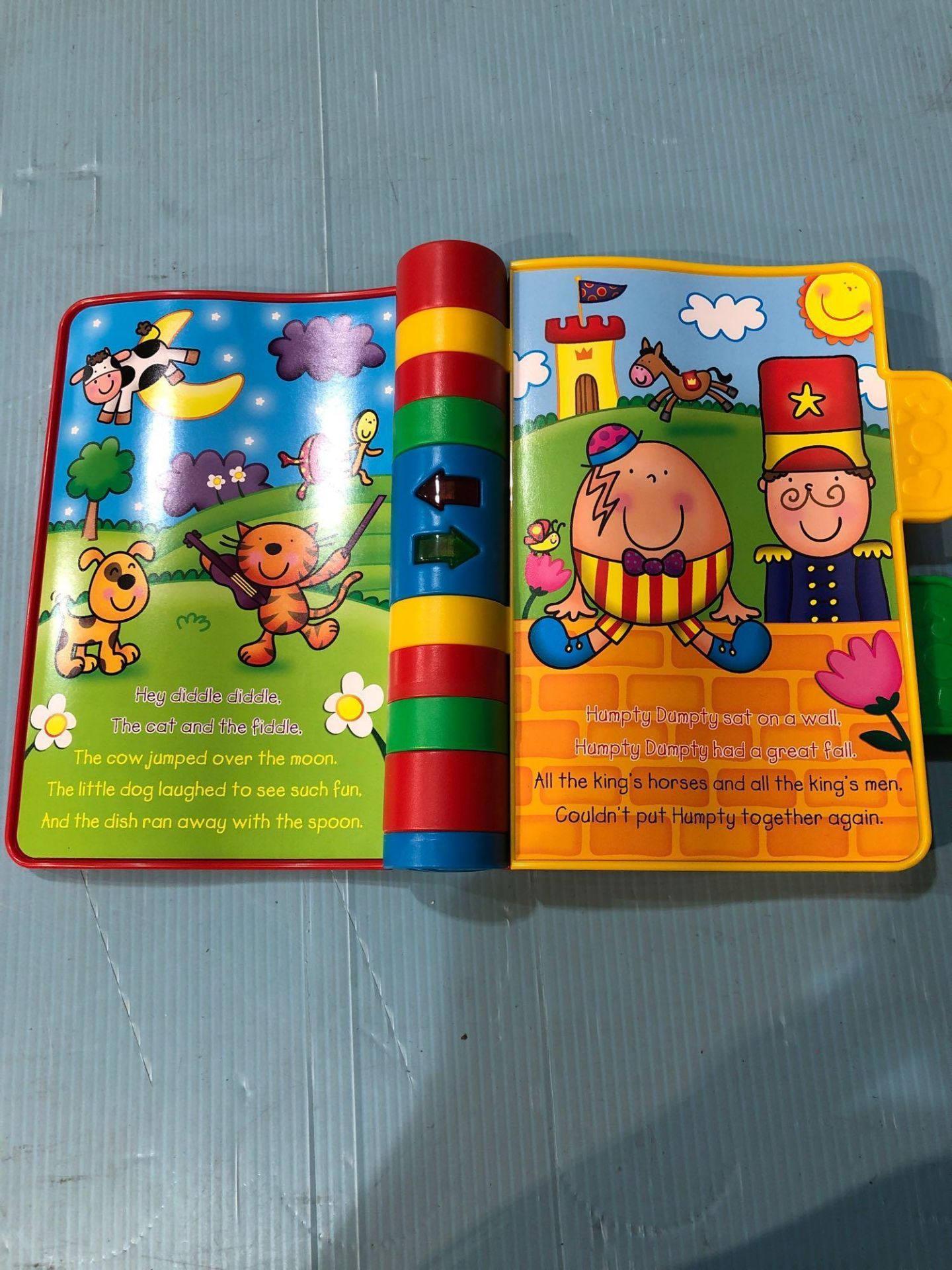 VTech Baby Nursery Rhymes Book - Multi-Colour - £9.00 RRP - Image 3 of 7