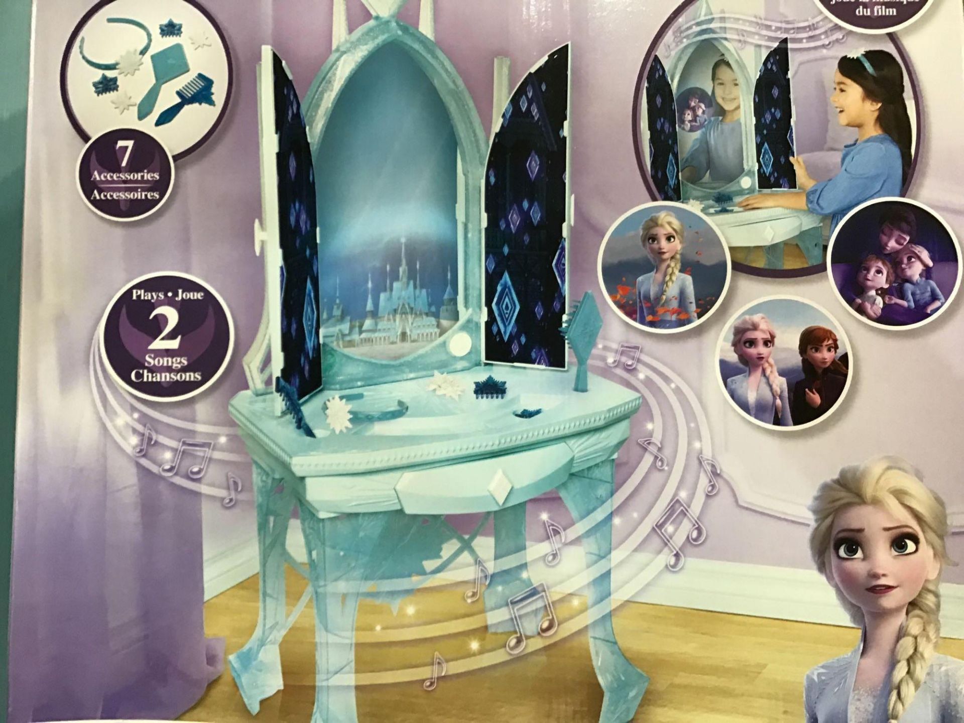 Disney Frozen 2 Elsa's Enchanted Ice Vanity Toy - £60.00 RRP - Image 2 of 4