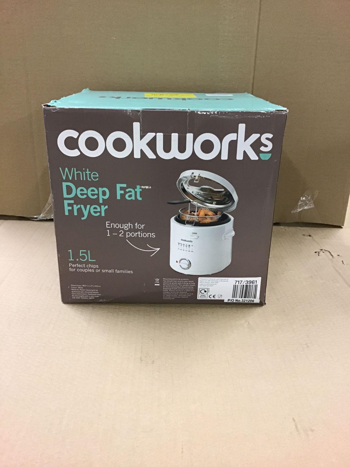 Cookworks 1.5L Deep Fat Fryer - White 717/3961 £15.99 - Image 2 of 5