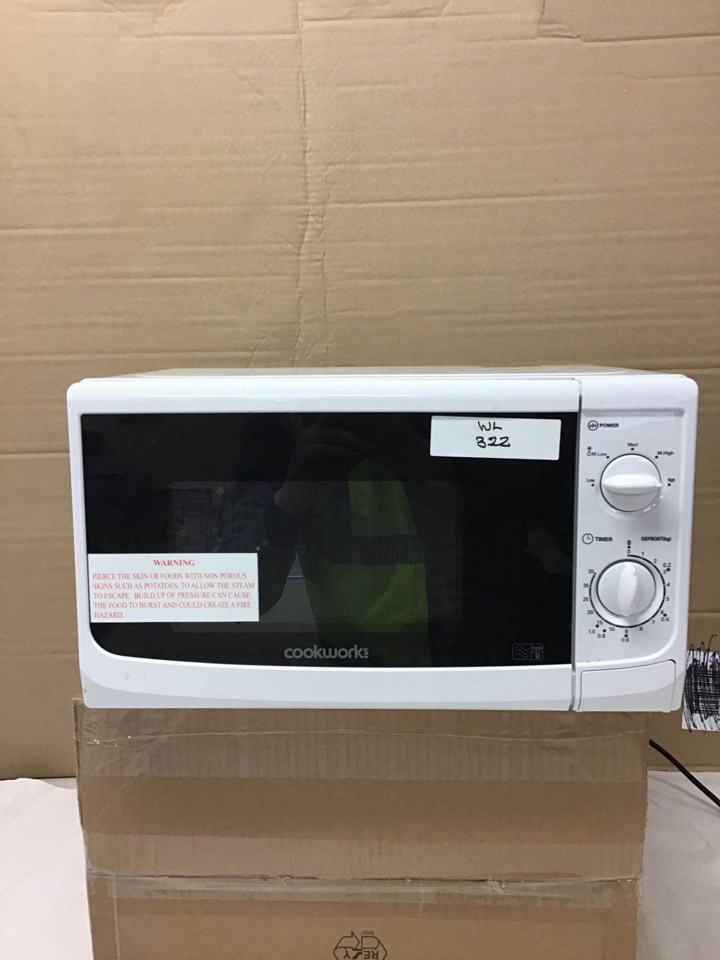 Cookworks 700W Standard Microwave - White, £44.99 RRP - Image 3 of 5