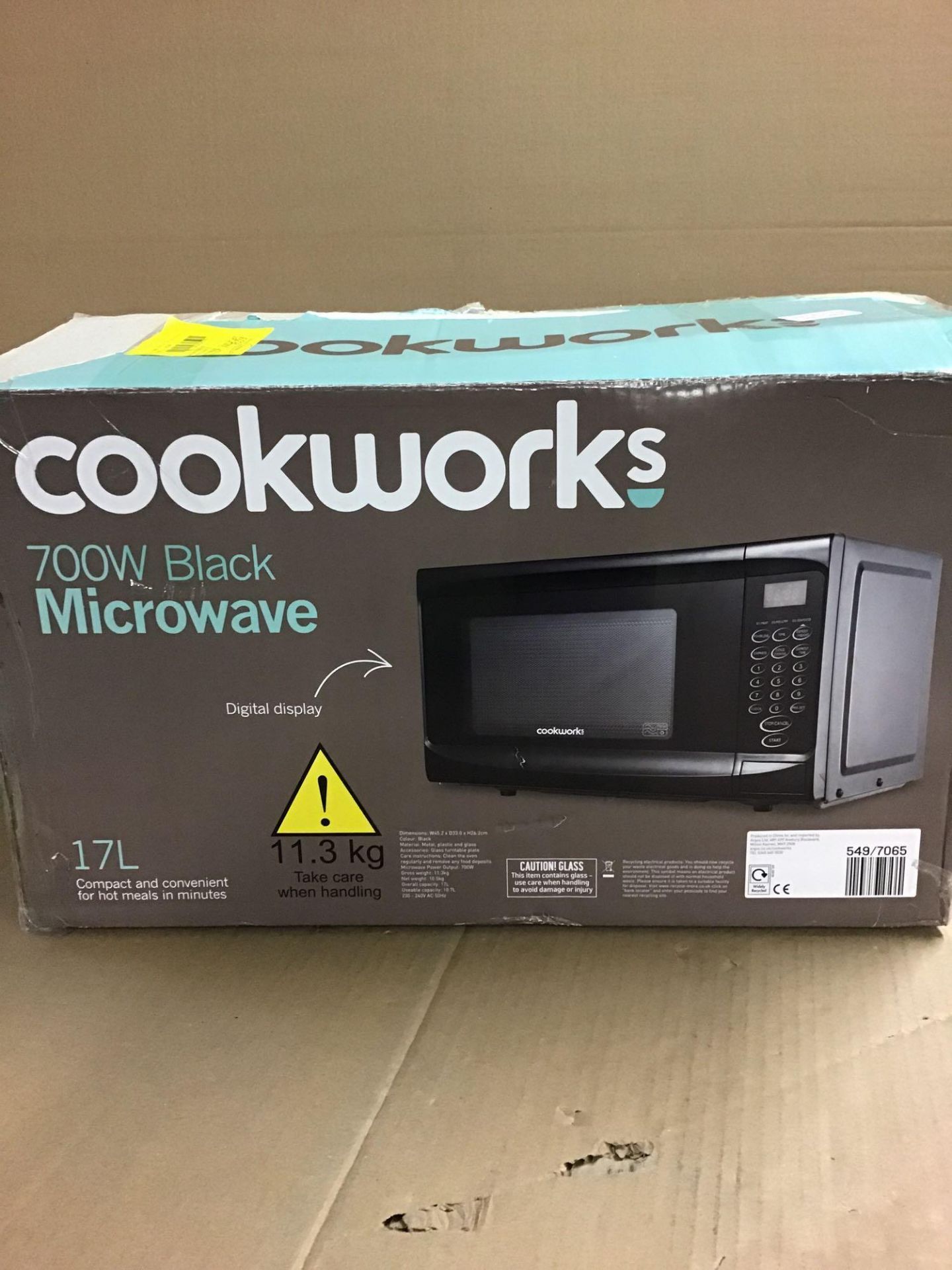Cookworks 700W Standard Microwave EM7 - Black, £54.99 RRP - Image 2 of 5