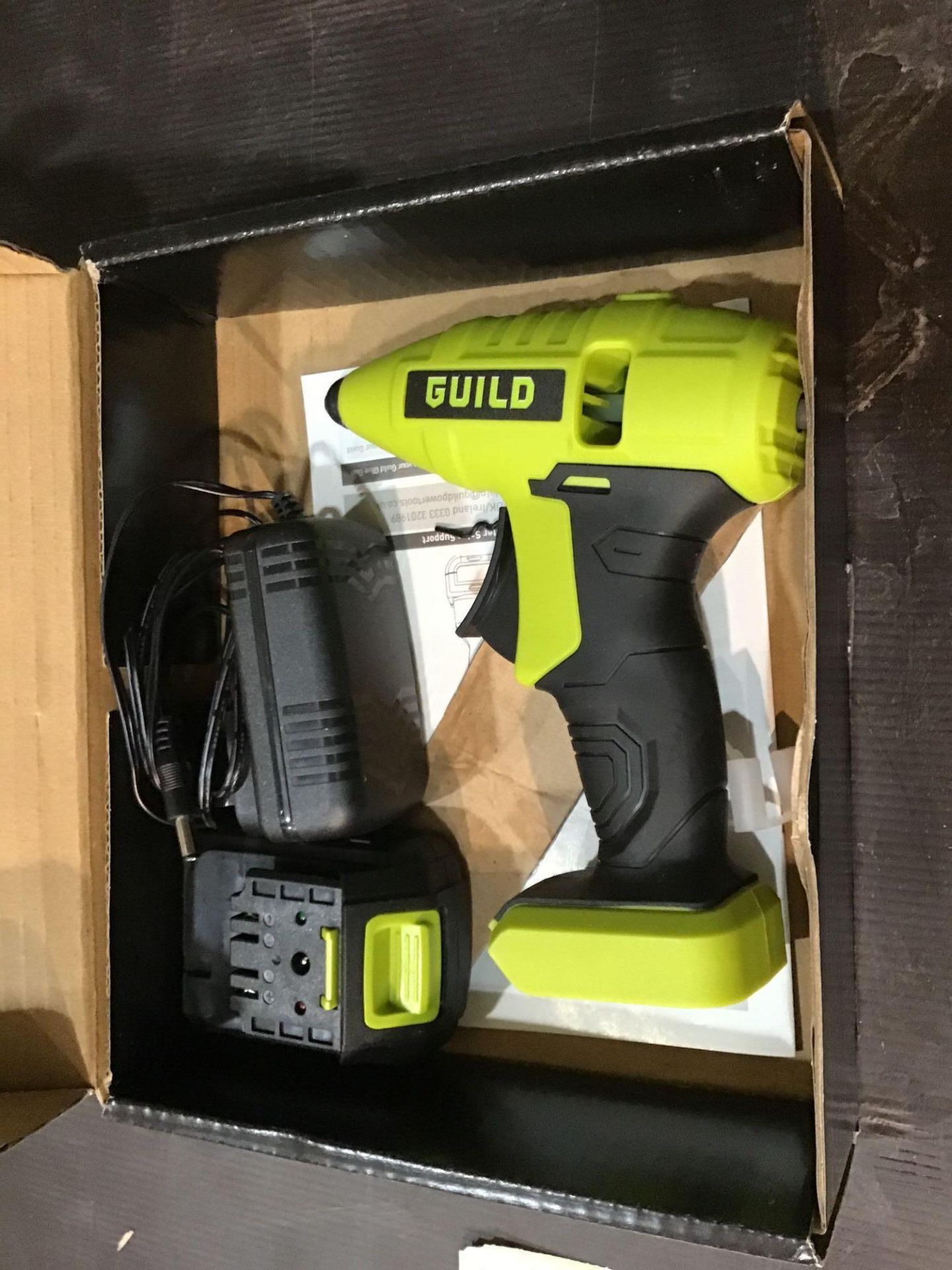 Guild Cordless Glue Gun with 24 Glue Sticks 884/1106 £30.00 RRP - Image 2 of 5