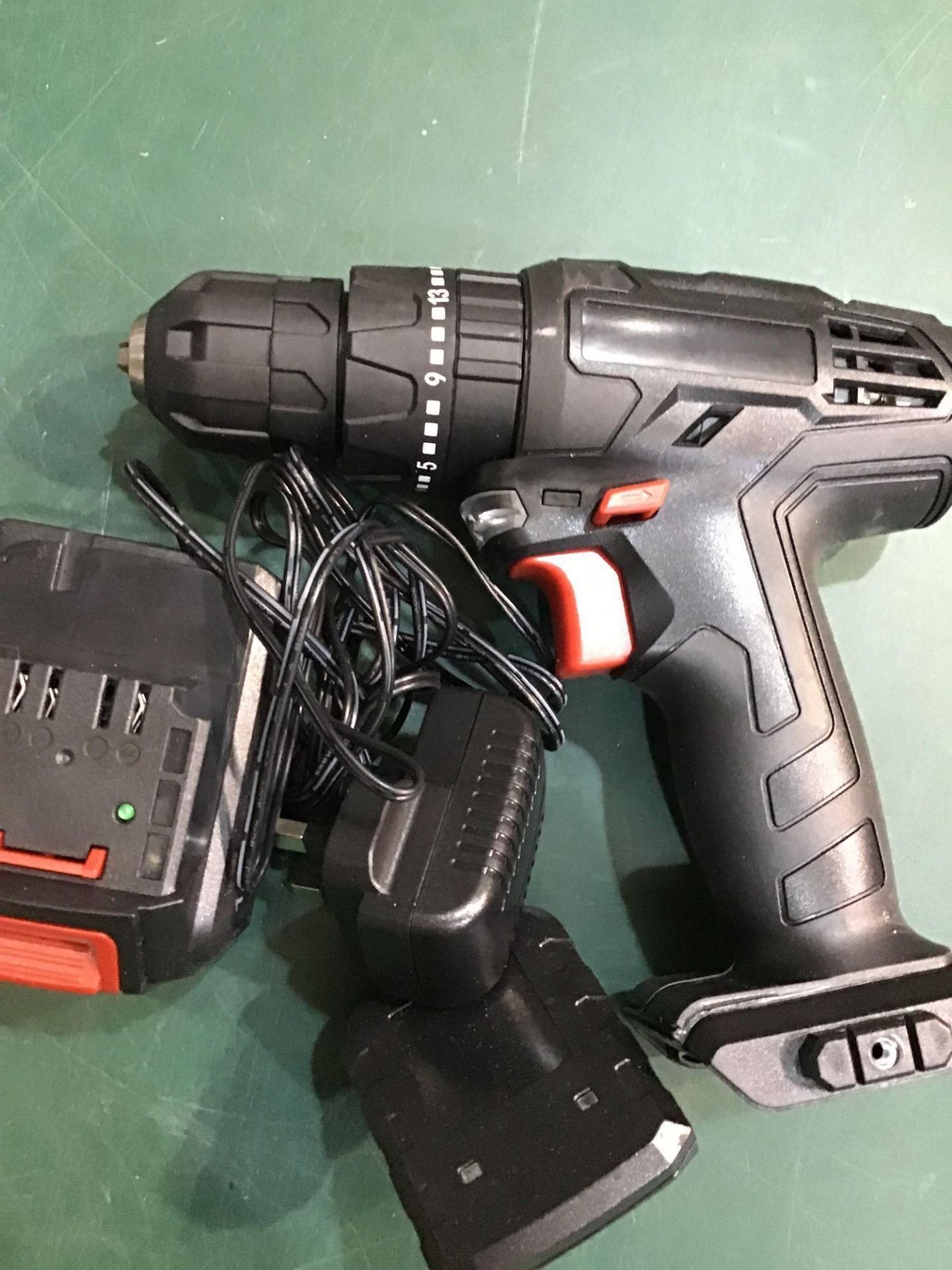 Challenge Li-Ion Cordless Drill Driver - 12V, £25.00 RRP - Image 3 of 5