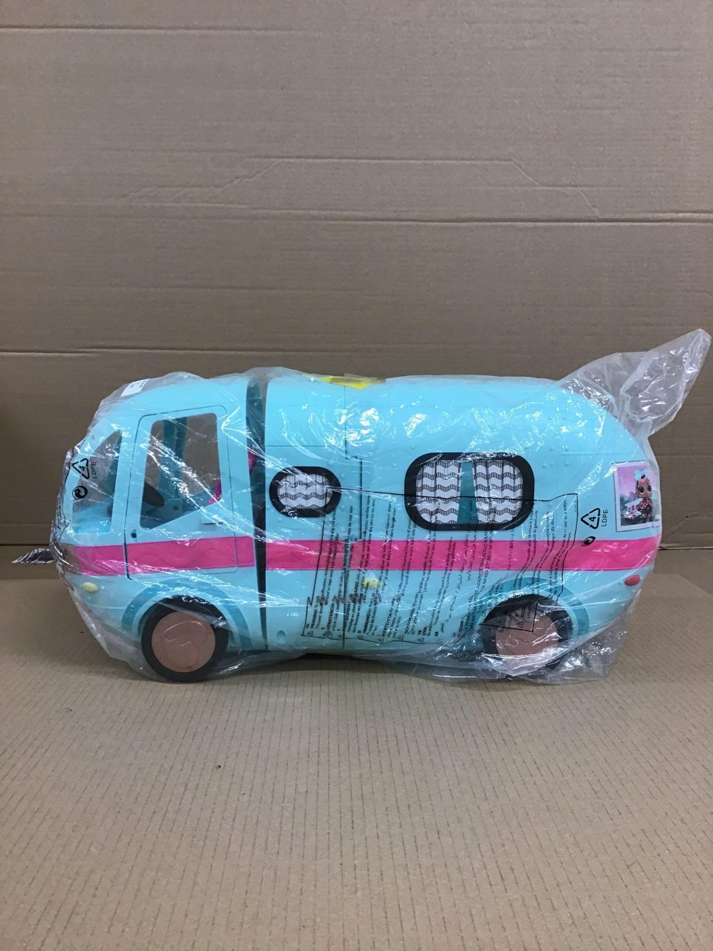 LOL Surprise 2-in-1 Glamper Fashion Camper with 55 Surprises (919/7251) - £100.00 RRP - Image 2 of 5