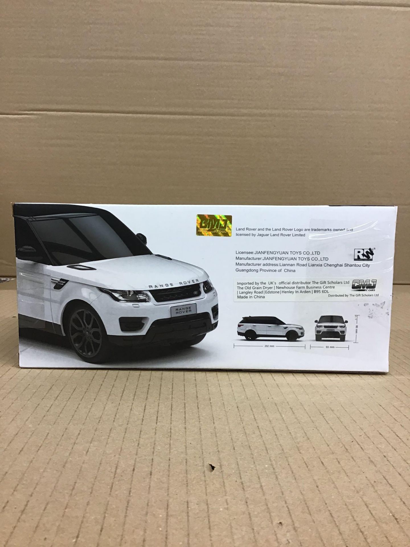 Radio Controlled Range Rover 1:24 Scale - White 2.4GHZ (886/3232) - £11.00 RRP - Image 2 of 5