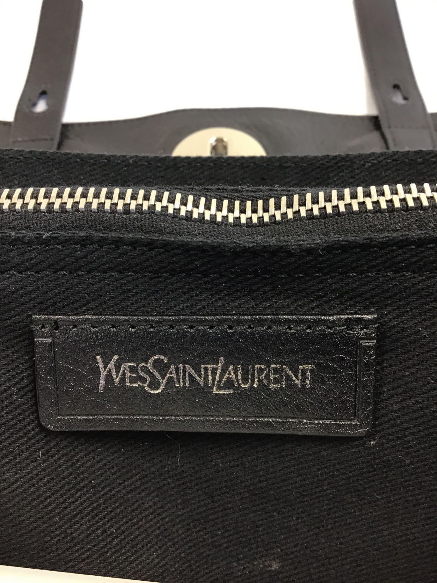 Yves St-Laurent Black Muse 2 Shoulder Bag - Image 11 of 15