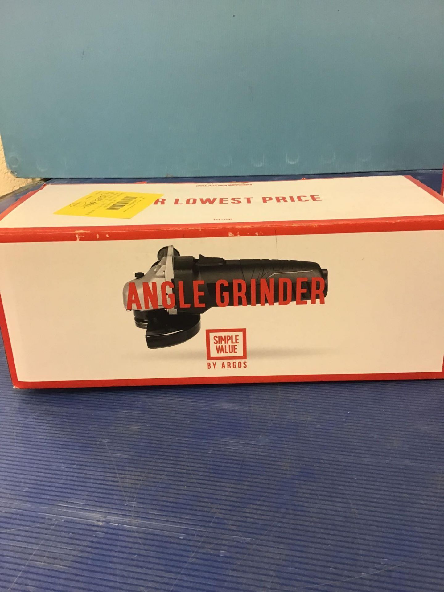 Simple Value 115mm Angle Grinder - 500W - £15.00 RRP - Image 3 of 5