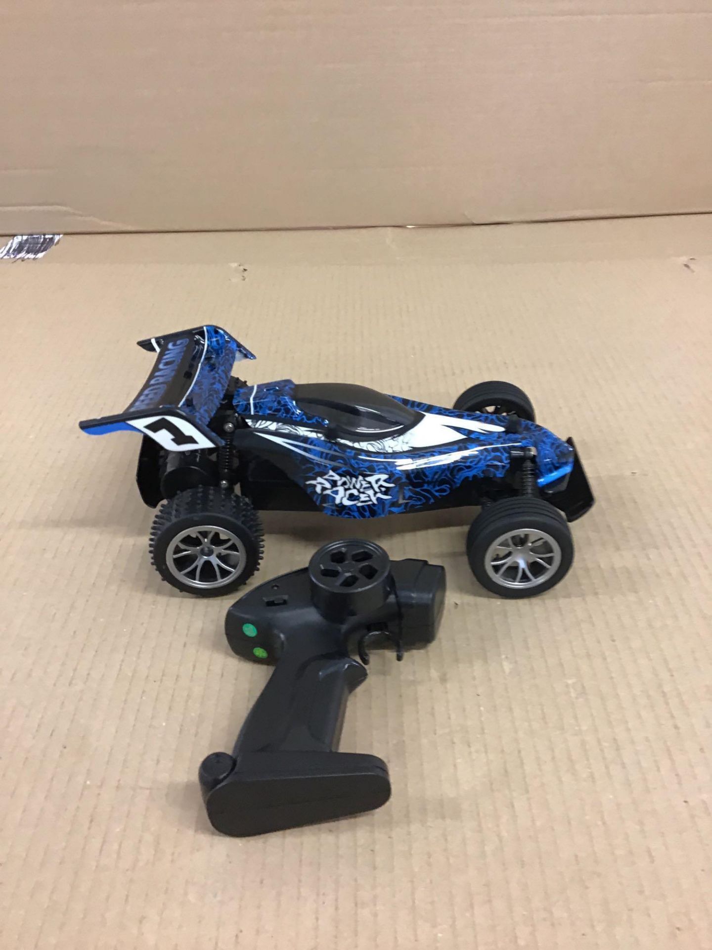 Radio Controlled High Speed Racer 1:16 Scale - Blue 2.4GHZ, £20.00 RRP - Image 2 of 5