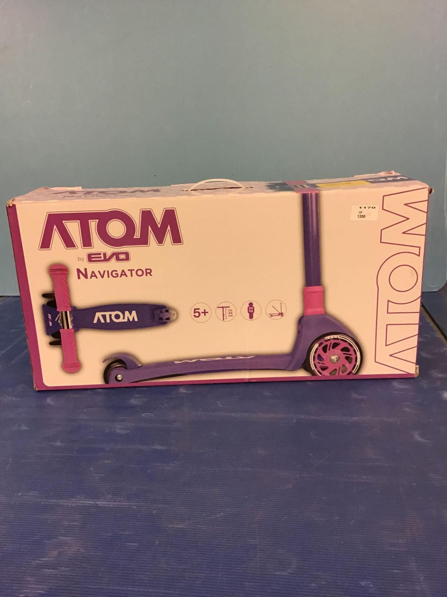 Atom Cruiser Scooter -Lilac 889/1747 £24.99 RRP - Image 2 of 5