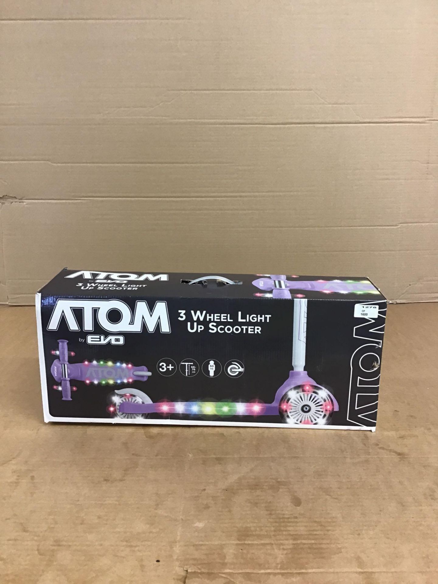 Atom Light Up Tri Scooter, £24.99 RRP - Image 4 of 6