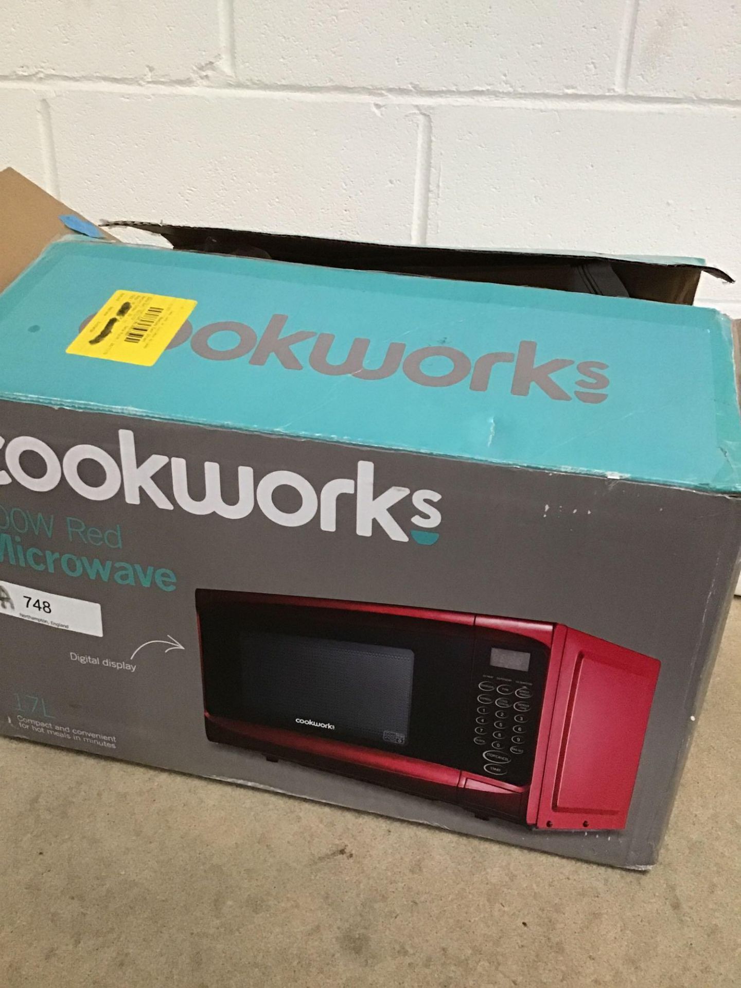 Cookworks 700W Standard Microwave P70B - Red - £54.99 RRP - Image 2 of 5