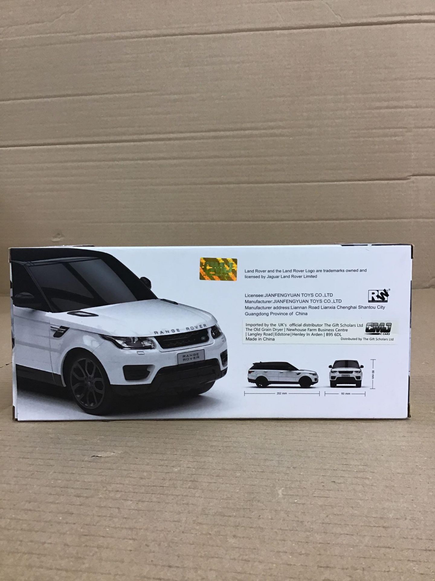 Radio Controlled Range Rover 1:24 Scale - White 2.4GHZ 886/3232 £11.00 RRP - Image 2 of 5