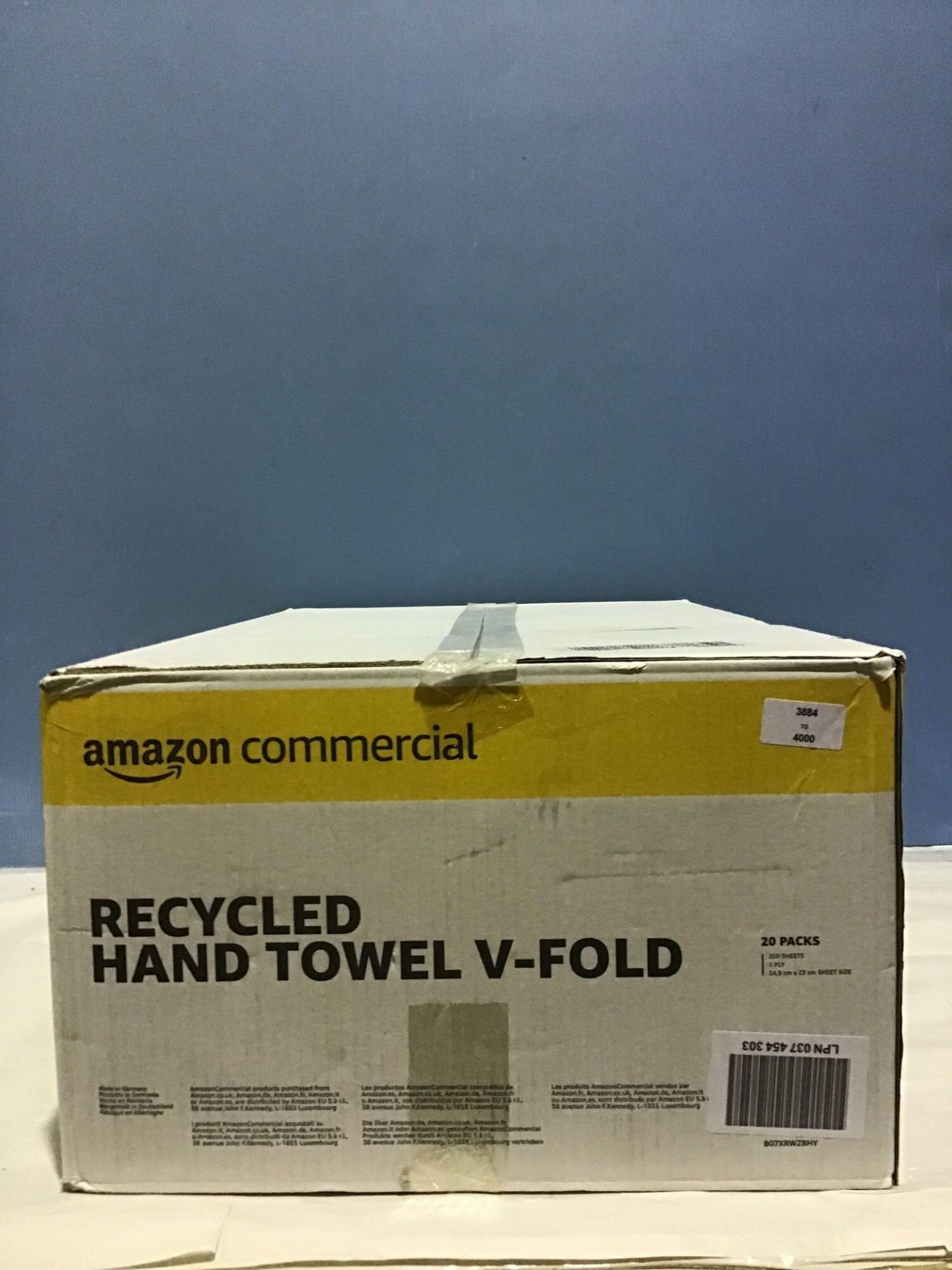 AmazonCommercial Interfold-Vfold Recycled Paper Hand Towels, Pack of 20, 5000 sheets - £19.99 RRP - Image 3 of 5