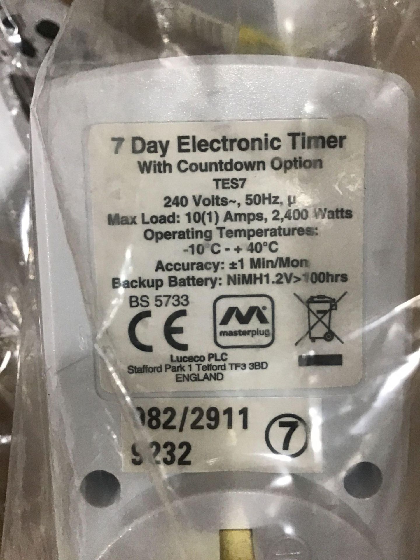Materplug 3 Pck Electroic Timer;Masterplug LED Night Light;Masterplug 6 Socket 1 Metre Ext. Lead - Image 6 of 10