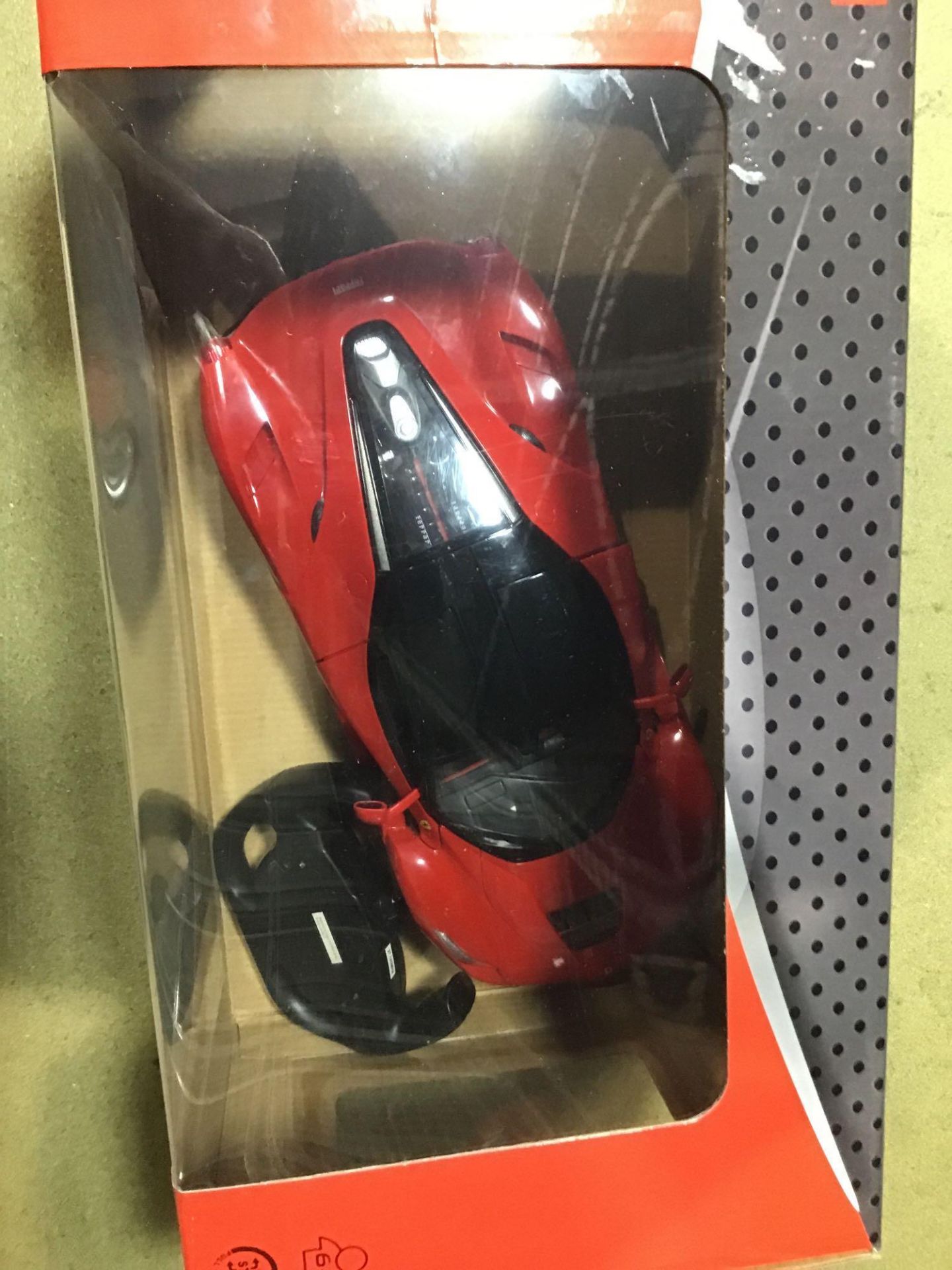 Rastar La Ferrari Light and Door Radio Controlled Car, £20.00 RRP - Image 3 of 4