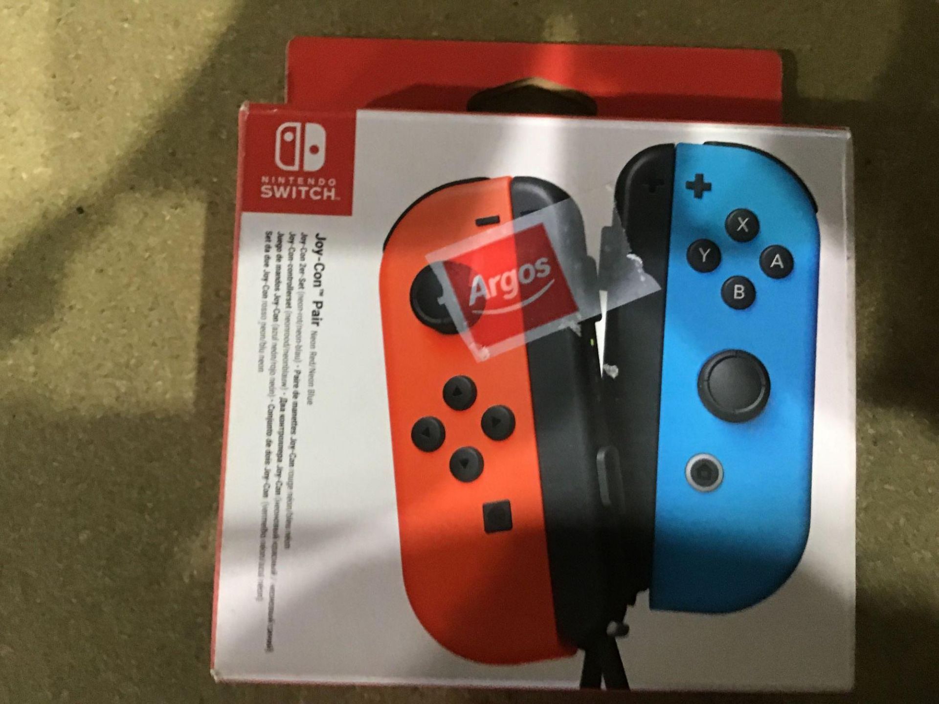 Nintendo Switch Joy-Con Controller Pair - Neon Red and Blue 678/3651 £69.99 RRP - Image 2 of 4