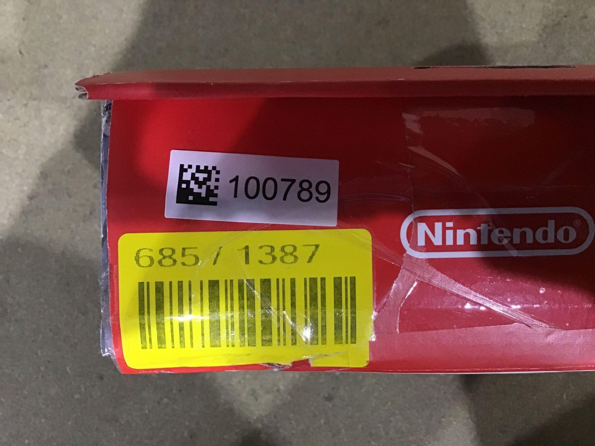 Nintendo Switch Pro Wireless Controller - Black 685/1387 £59.99 RRP - Image 4 of 4